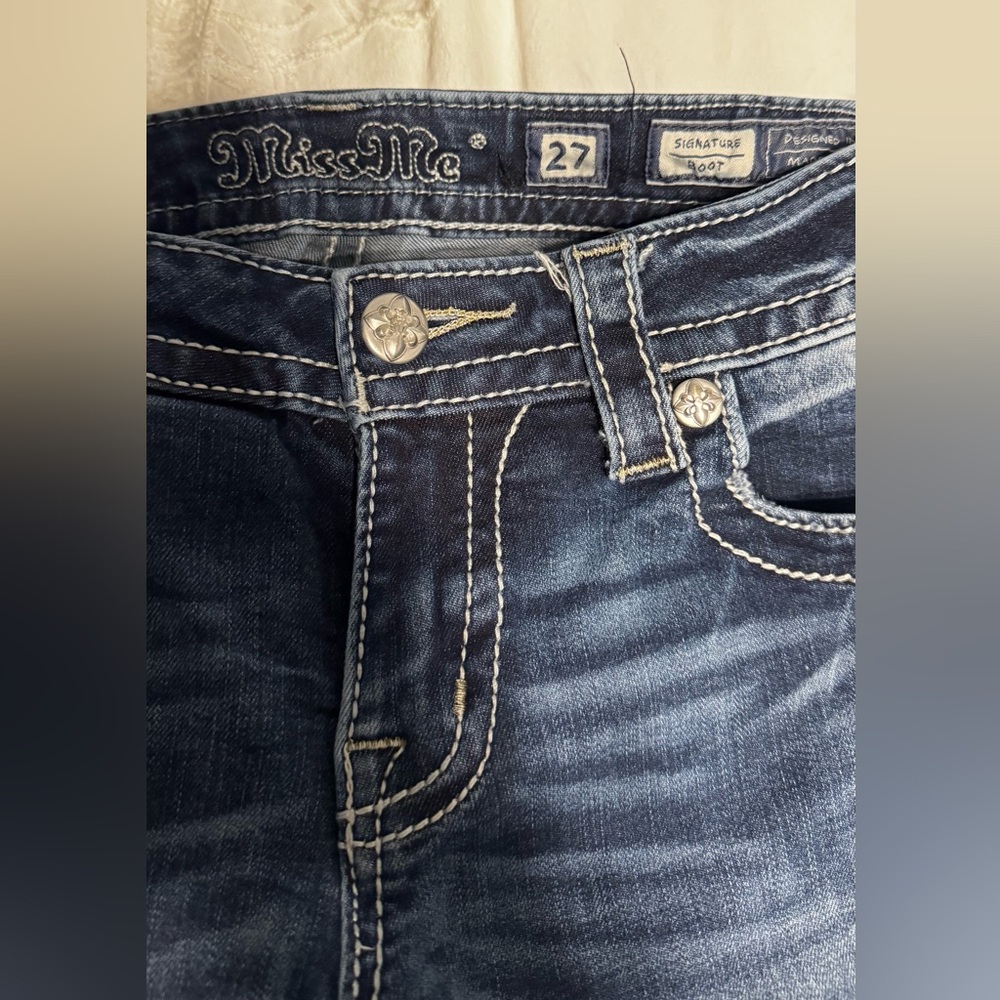 Miss Me Signature Boot Jeans - Picture 2 of 5